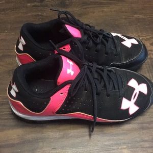 Girls under armor cleats size 1